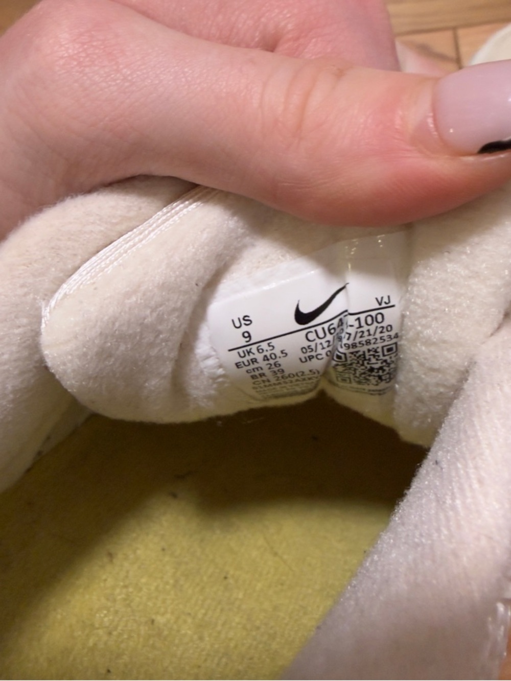 Cream/Off-White Classic Low-Top Sneakers - Picture 5 of 5